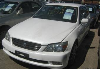 2002 Toyota Altezza Wagon Images