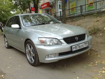 2002 Toyota Altezza Wagon Photos