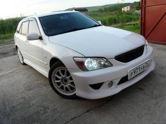 2002 Toyota Altezza Wagon Photos