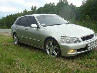 2003 Toyota Altezza Wagon Photos