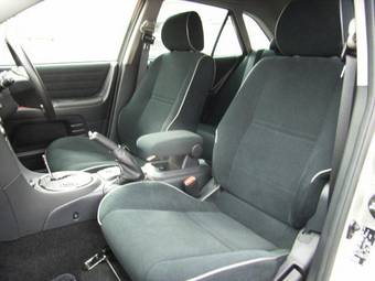 2004 Toyota Altezza Wagon Pictures