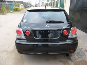 2004 Toyota Altezza Wagon Photos