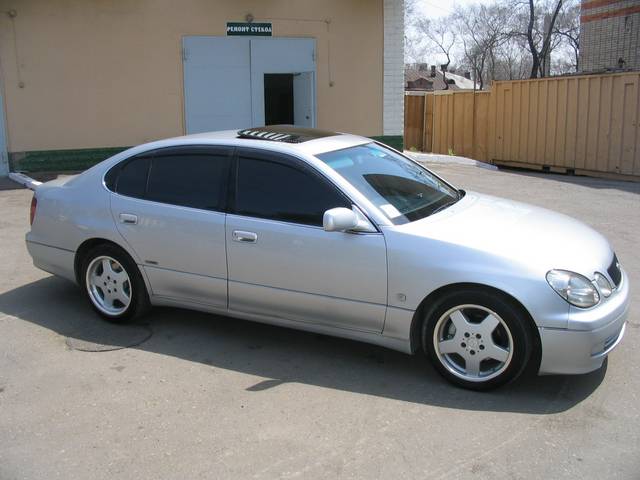 2000 Toyota Aristo