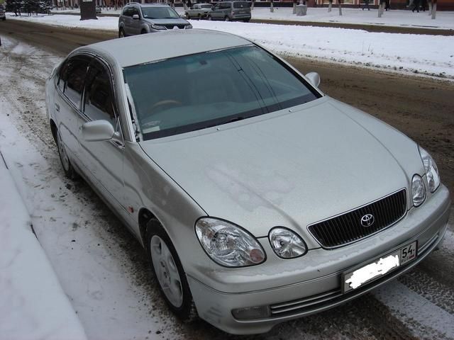 2000 Toyota Aristo