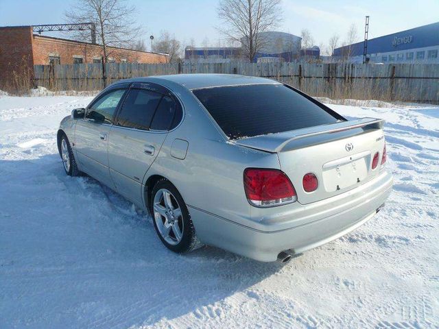 2000 Toyota Aristo