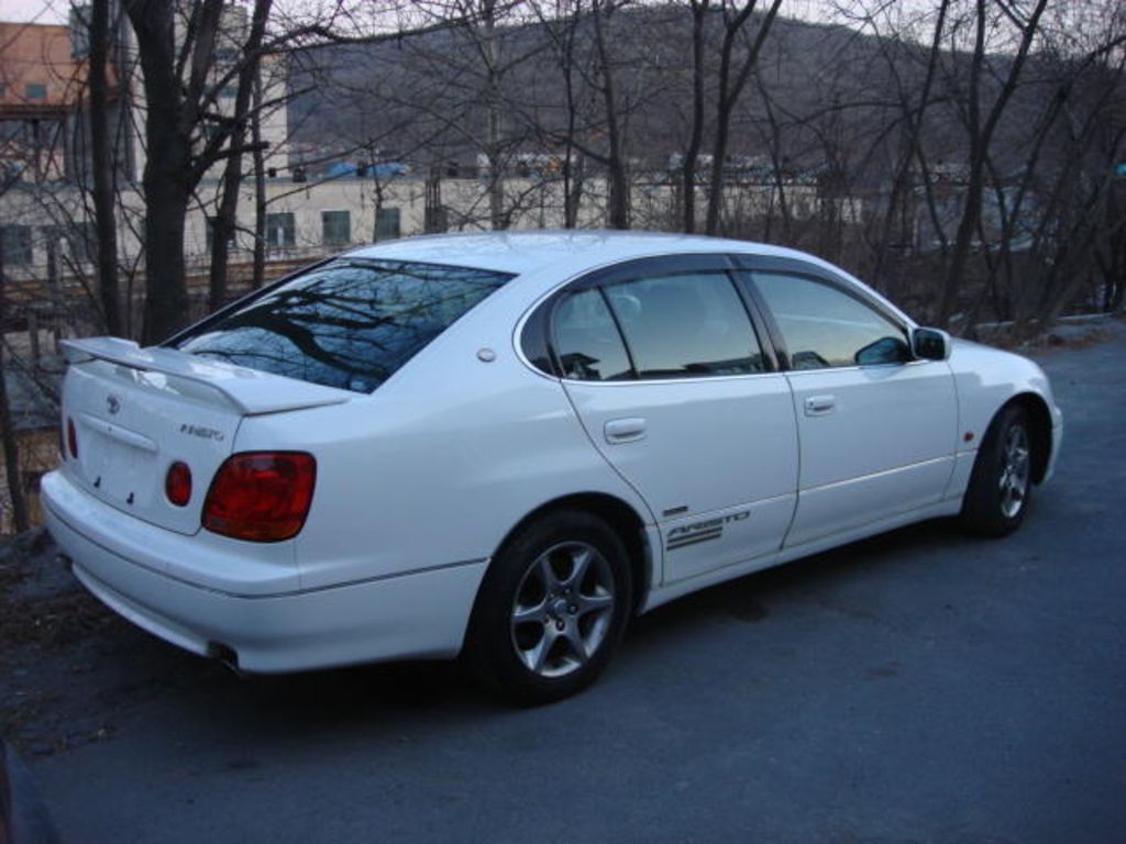 2000 Toyota Aristo