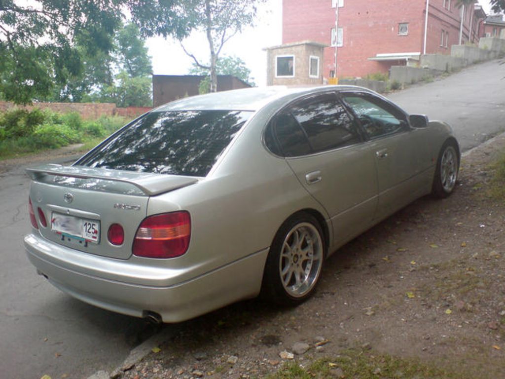 2000 Toyota Aristo