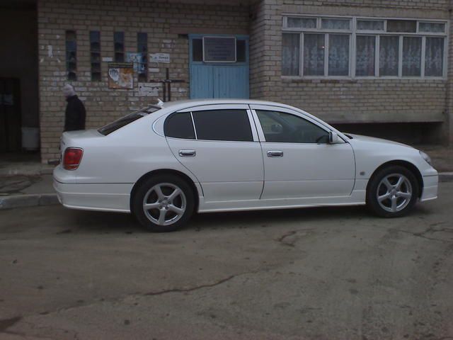 2002 Toyota Aristo