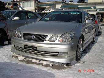 2003 Toyota Aristo Pictures