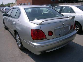2003 Toyota Aristo Pictures