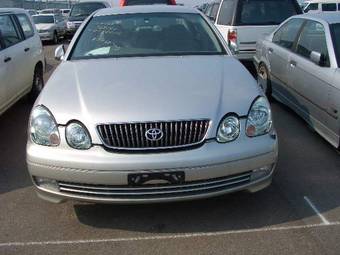 2004 Toyota Aristo Pictures
