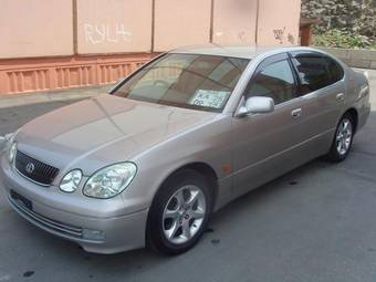 2004 Toyota Aristo Photos