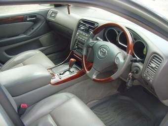 2004 Toyota Aristo Photos