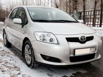 2007 Toyota Auris Pictures