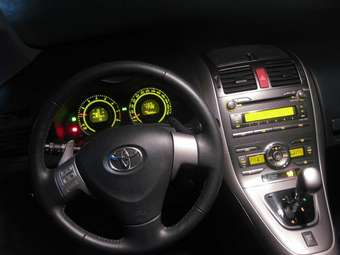 2007 Toyota Auris Pictures
