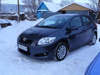 2007 Toyota Auris Images