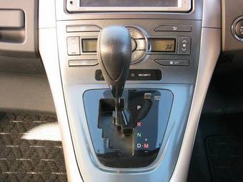 2007 Toyota Auris Photos