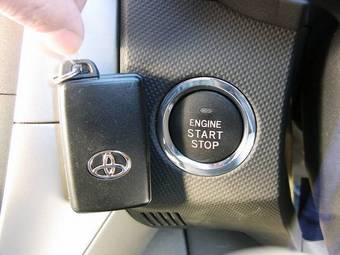 2007 Toyota Auris Photos