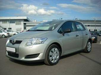 2007 Toyota Auris Pics