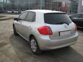 2007 Toyota Auris Pictures