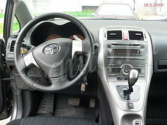 2007 Toyota Auris Photos