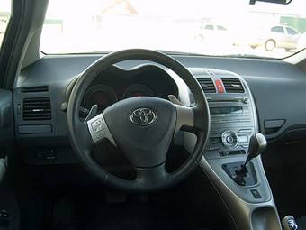2007 Toyota Auris Pics