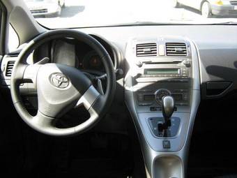 2007 Toyota Auris Pictures