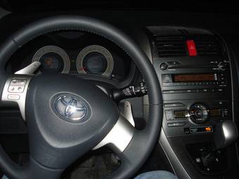 2007 Toyota Auris Pictures