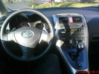 2007 Toyota Auris Photos