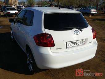 2008 Toyota Auris Images