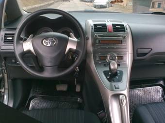 2008 Toyota Auris Photos