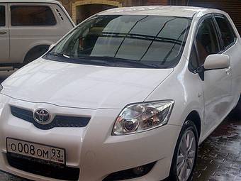 2008 Toyota Auris Photos