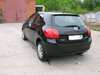 2008 Toyota Auris Photos