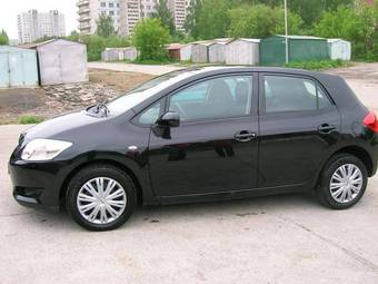 2008 Toyota Auris Pictures