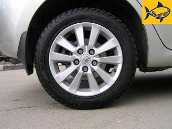 2008 Toyota Auris Pictures