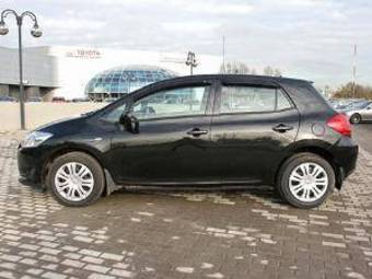2008 Toyota Auris Photos
