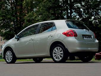 2008 Toyota Auris Pics