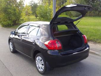 2008 Toyota Auris Pictures