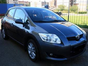 2008 Toyota Auris Pictures