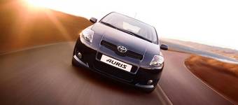 2008 Toyota Auris Photos