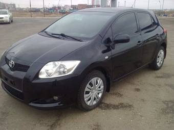 2008 Toyota Auris Pictures