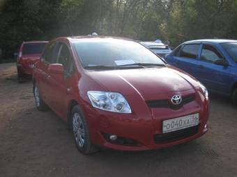 2008 Toyota Auris Images