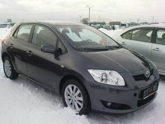 2008 Toyota Auris Pictures