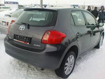 2008 Toyota Auris Pics