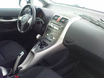2008 Toyota Auris Pictures
