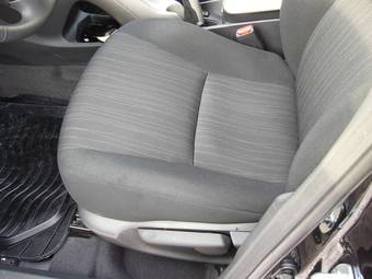 2008 Toyota Auris Images