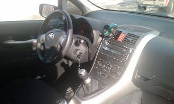 2008 Toyota Auris Pictures