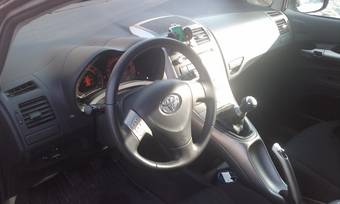 2008 Toyota Auris Photos