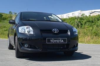 2008 Toyota Auris Photos