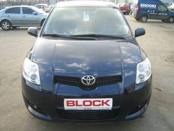 2008 Toyota Auris Pictures